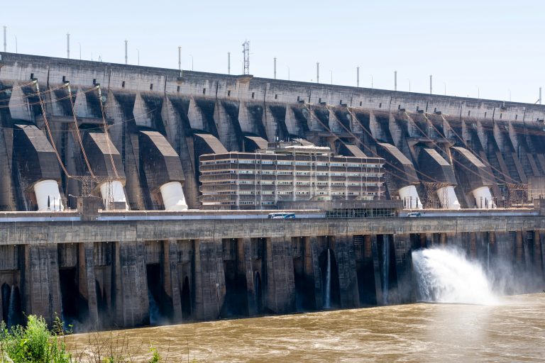 Leia mais sobre o artigo Tarifa de energia de Itaipu é terceira menor do Brasil