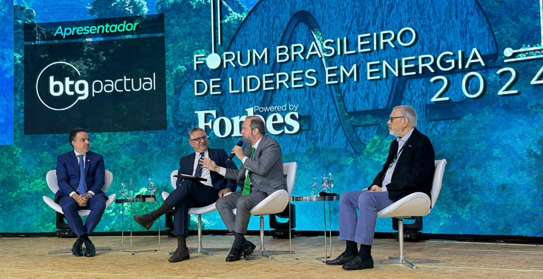 Leia mais sobre o artigo Ministro defende reestruturação do setor nuclear