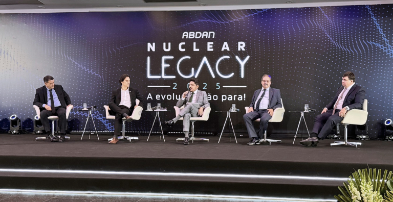 Leia mais sobre o artigo Leandro Xingó destaca papel estratégico da energia nuclear no desenvolvimento do país durante o Nuclear Legacy 2025