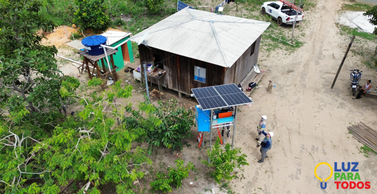 Leia mais sobre o artigo Brasil moderniza Luz para Todos e amplia acesso à energia para atender 233 mil famílias com foco em desenvolvimento produtivo 